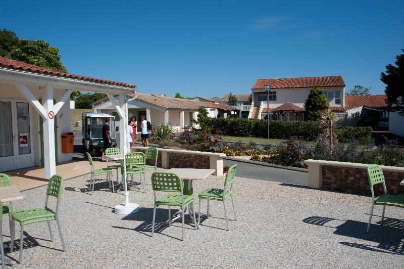 Azureva Fouras Aparthotel Exterior photo